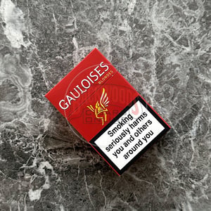 Gauloises Blondes Red